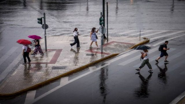 Έκτακτο δελτίο επιδείνωσης καιρού: Έρχονται ισχυρές βροχές – Ποιες περιοχές θα «χτυπήσουν»