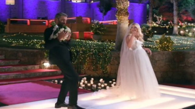 The Bachelor 2: Πήγε στην πρώτη συνάντηση με νυφικό – Σοκαρισμένος ο Αλέξης