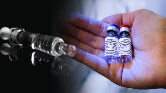 Κορωνoϊός: Ξεκίνησαν τα SMS για την τρίτη δόση εμβολίου – Το Ισραήλ προετοιμάζεται για τέταρτη