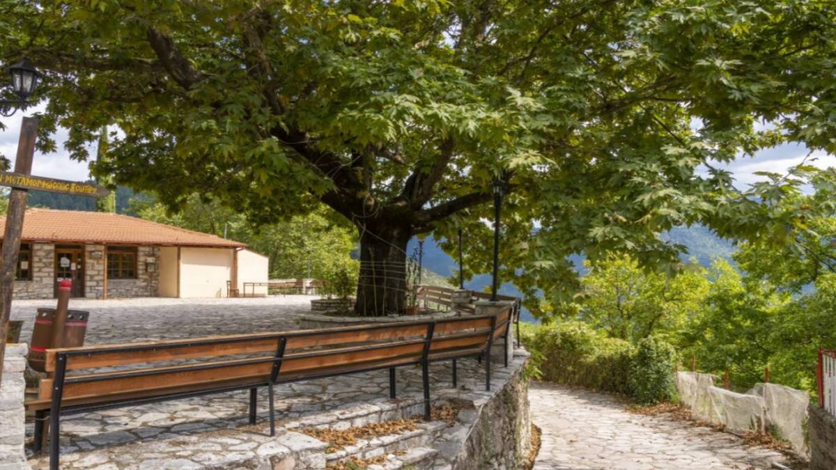 Ονειρεμένη Ευρυτανία: Ταξίδι με το αυτοκίνητο σε 10+1 από τα πιο όμορφα χωριά της!