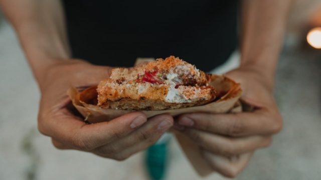 5+1 υπέροχα street food που θα γίνουν το επόμενο στέκι σας!