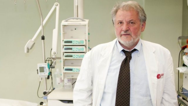 Καπραβέλος: Το τέταρτο κύμα κορωνοϊού είναι προ των πυλών – Υπογράφουμε ένα πιστοποιητικό θανάτου την ώρα