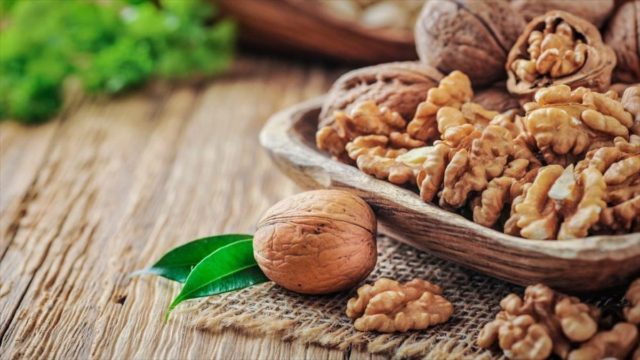 Φάτε 5 καρύδια και περιμένετε για 4 ώρες – Δείτε τι θα σας συμβεί!