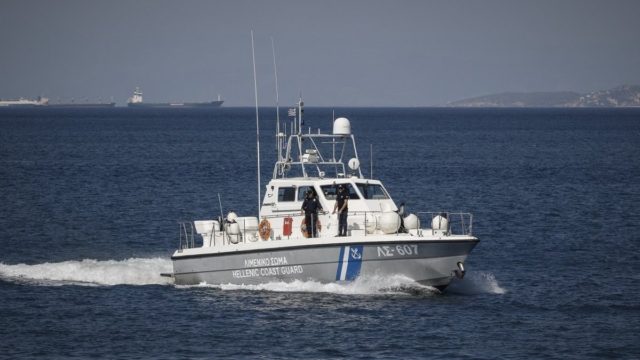 Κύθνος: Επιχείρηση διάσωσης 6 ατόμων – Πνέουν άνεμοι 7 μποφόρ