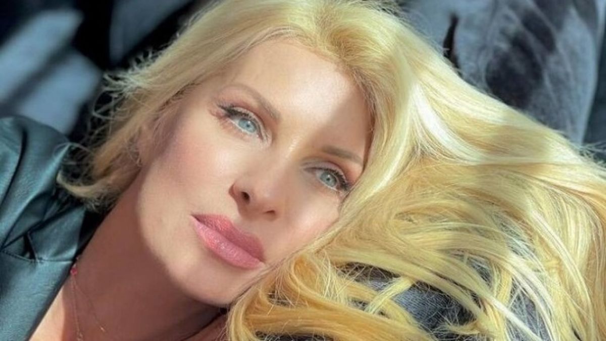 «Είμαι μόνη μου!» Αποκάλυψη – βόμβα της Ελένης Μενεγάκη!
