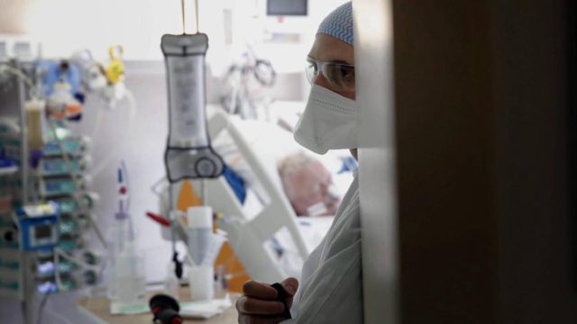 «Συναγερμός»: Ήρθε στην Ελλάδα η Μετάλλαξη Mu – Πού εντοπίστηκαν τα 6 κρούσματα