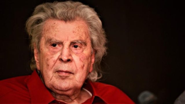 Μίκης Θεοδωράκης: Ενός λεπτού σιγή στη Βουλή – Το ιδιαίτερο μήνυμα για το θάνατό του