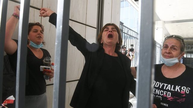 To μήνυμα της μητέρας της Ε.Τοπαλούδη:  «Φτάνει πια να σκοτώνουν τα κορίτσια μας με τόση ευκολία»