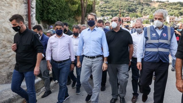 Μητσοτάκης από Κρήτη: Μέτρα τύπου Εύβοιας για τους σεισμόπληκτους – Δεν θα πληρώσουν ΕΝΦΙΑ έως το 2023