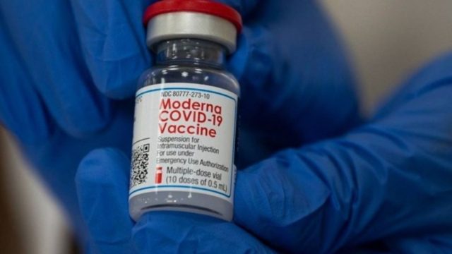 Εμβόλιο Moderna: Τρίτος νεκρός στην Ιαπωνία μετά τον εμβολιασμό – Συναγερμός για αλλοιωμένη παρτίδα