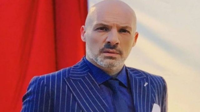 Ξαφνικός χωρισμός για τον Νίκο Μουτσινά: Σε αυτή την κουκλάρα βρήκε παρηγοριά