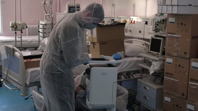 Τραγικό! Μητέρα και κόρη πέθαναν με διαφορά λίγων ημερών από κορωνοϊό – Ήταν ανεμβολίαστες
