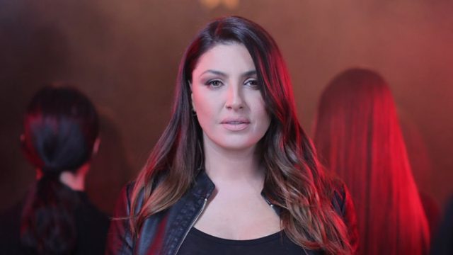 Τεράστια αλλαγή: Έτσι ήταν η Έλενα Παπαρίζου πριν από τις πλαστικές και την νίκη στη Eurovision