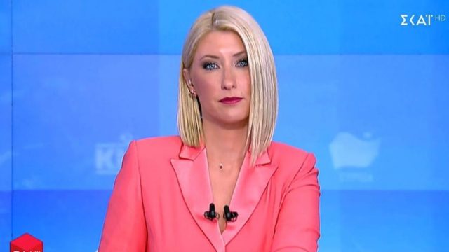 Σάλος με τη Σία Κοσιώνη: “Περίεργες” φήμες για την ίδια και την οικογένειά της!