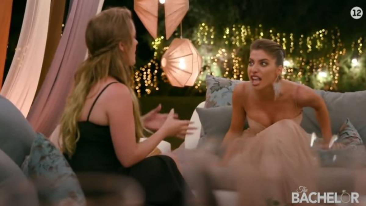 The Βachelor 2 trailer 7/9: “Καλά που το είδες εσύ ότι…” – Πρεμιέρα με ξεμάλλιασμα μεταξύ Άννας και Φαίης