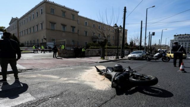 Τροχαίο στη Βουλή: Δίωξη για ανθρωποκτονία εξ αμελείας κατά του αστυνομικού