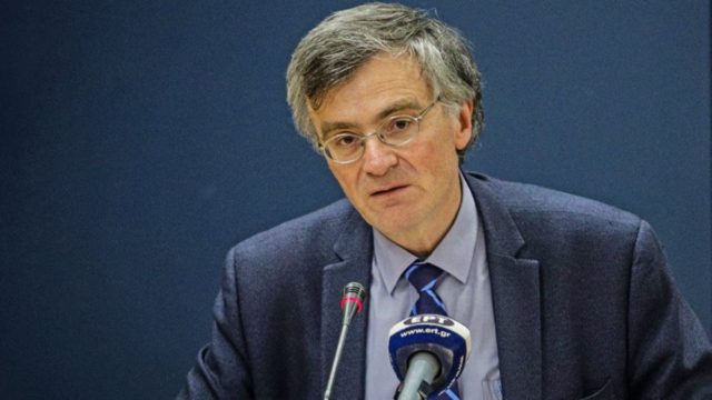 Τσιόδρας: «Έχουν εμβολιαστεί και τα τρία μου παιδιά»