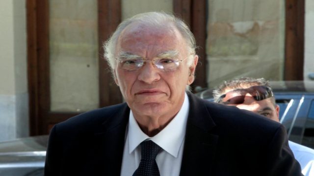 Δύσκολες ώρες για τον Βασίλη Λεβέντη – Σε κρίσιμη κατάσταση με κορωνοϊό