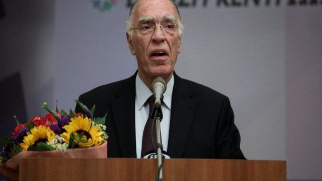 Κρίσιμα τα επόμενα 24ωρα για τον Βασίλη Λεβέντη – Το ιατρικό ανακοινωθέν για την υγεία του