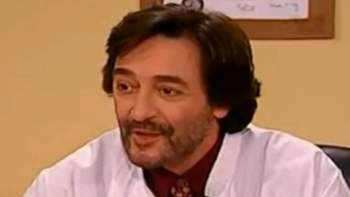 Θυμάστε τον Δρ. Βουλίδη τον πλαστικό χειρουργό από το Κωνσταντίνου και Ελένης; Δείτε πως είναι 20 χρόνια μετά (photo-video)