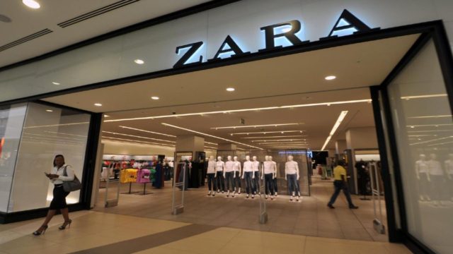 Χαμός στα Zara με αυτή την φούστα – Τρέξτε να προλάβετε!