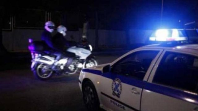 Τρόμος για ζευγάρι στο κέντρο της Αθήνας: 5 αλλοδαποί τους περικύκλωσαν, ξυλοκόπησαν τον άνδρα και τους λήστεψαν