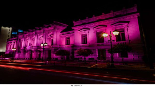 Η Estée Lauder Hellas φωταγώγησε το Εθνικό Θέατρο της Ελλάδος