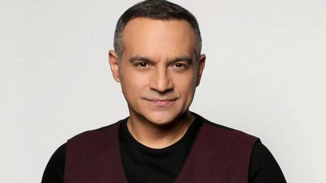 Τρελά ευτυχισμένος ο Κρατερός Κατσούλης, μετά τον χωρισμό του από την Κατέρινα Καραβάτου