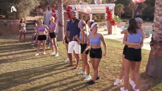 Εντάσεις και κλάματα στο «The Bachelor 2» – Η Φαίη προσβάλλει την Έλενα