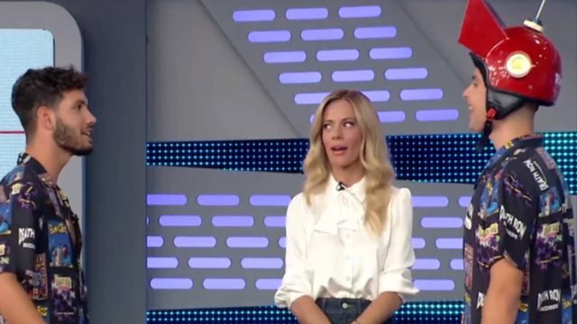 Ξεπέρασαν κάθε όριο στο Ρουκ Ζουκ – «Έβαλες στον κ@@ο ένα…» (ΒΙΝΤΕΟ)