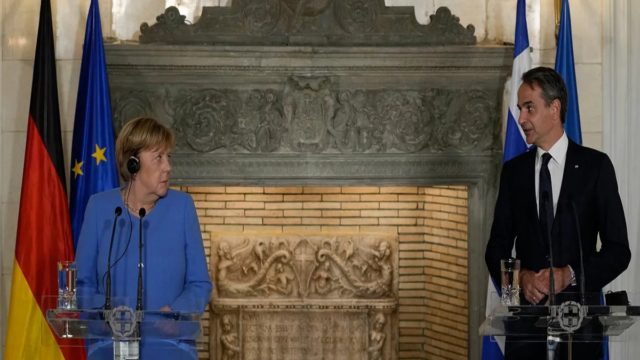 Παραδοχή από Άνγκελα Μέρκελ: «Απαίτησα πολλά από τους Έλληνες!» – Απάντηση αιχμή από Κυριάκο Μητσοτάκη (Video)