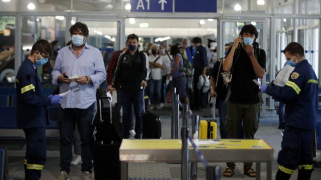 Θρίλερ στο «Ελ. Βενιζέλος»: Αστυνομικοί απέτρεψαν απόπειρα αυτοκτονίας