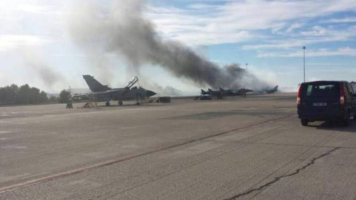Συναγερμός στην Πάτρα: Φωτιά έξω από το αεροδρόμιο Αράξου – Κοντά σε αποθήκη πυρομαχικών