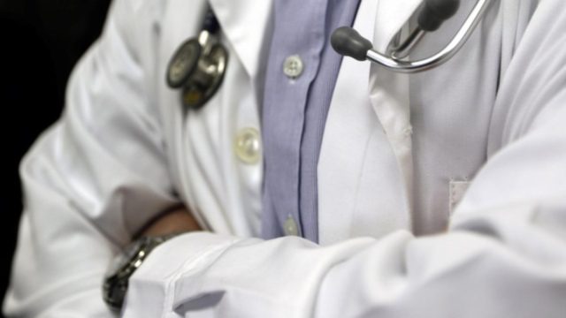 Προκλητικός ο γυναικολόγος στη Θεσσαλονίκη: «Είναι ψεύτρες, λένε ψέματα»