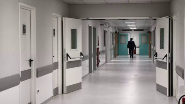 Κορωνοϊός: Σε κατάσταση συναγερμού η χώρα! Ποιες περιοχές είναι στο «κόκκινο»;