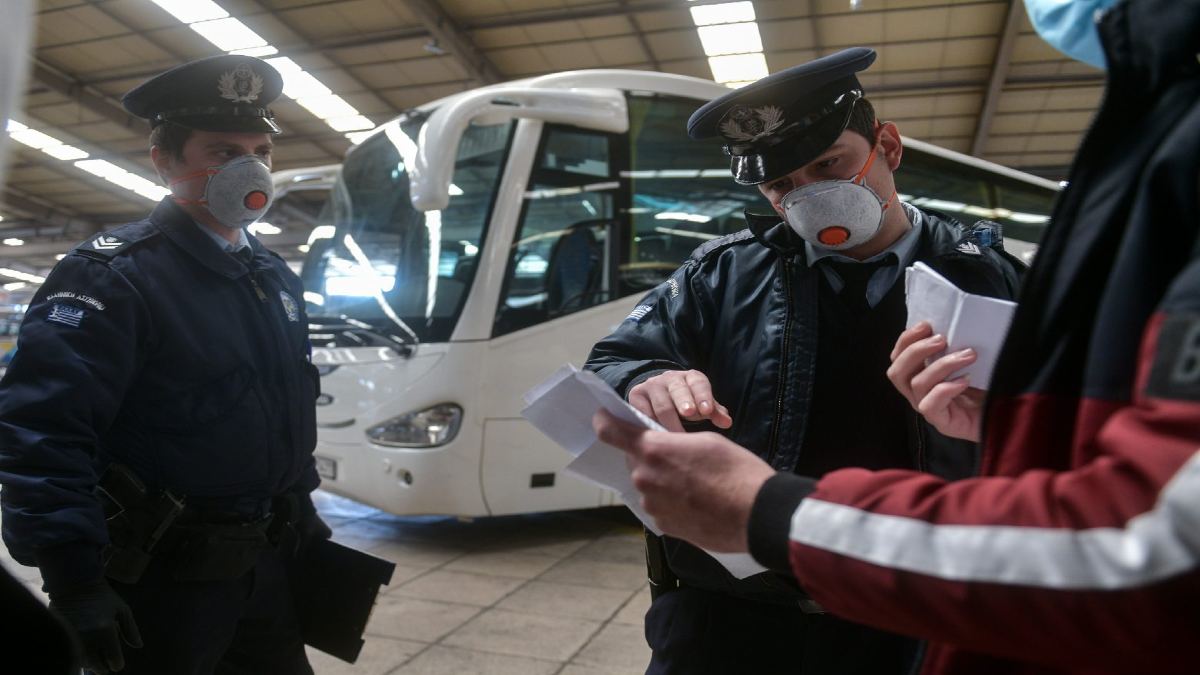 Μόνο με αρνητικό rapid test τα εισιτήρια σε ΚΤΕΛ και τρένα