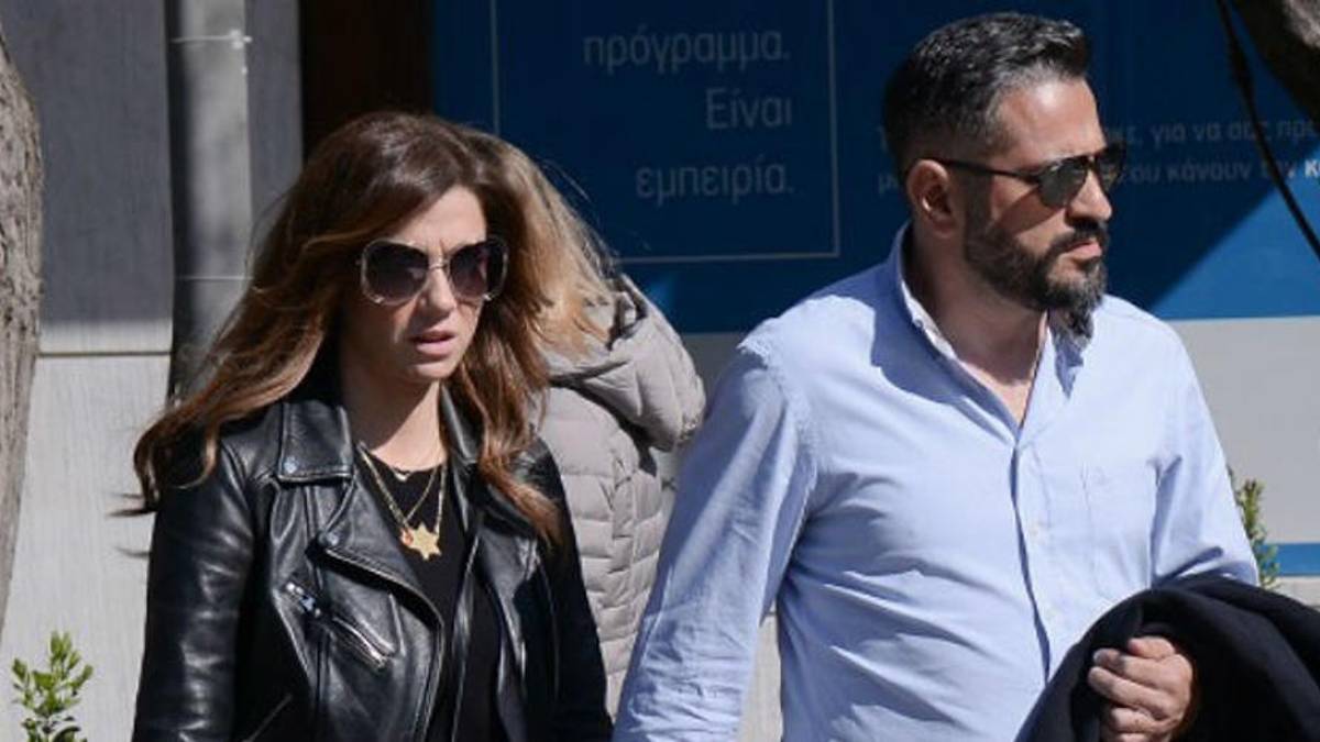 «Πίσω από την πλάτη μου ο άντρας μου…» – «Κόκκαλο» ο Λευτέρης Σουλτάτος με τη Βάσω Λασκαράκη