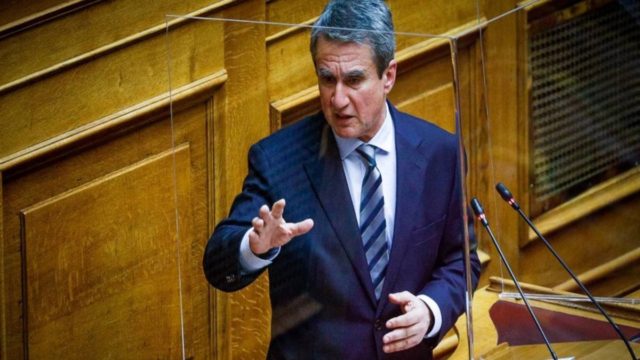 Λοβέρδος: Δεν αποσύρω την υποψηφιότητά μου