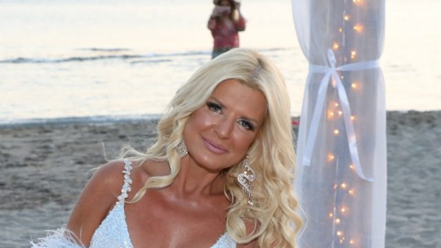 Ζάλισε τους πάντες η Μαρίνα Πατούλη με την εμφάνισή της – Αναστάτωση με το φοβερό της φόρεμα