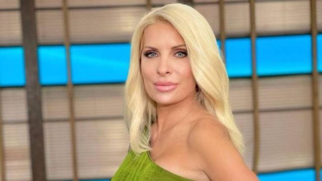 Δύσκολες ώρες για την Ελένη Μενεγάκη – Έμαθε τα τραγικά νέα ένα μήνα μετά την πρεμιέρα