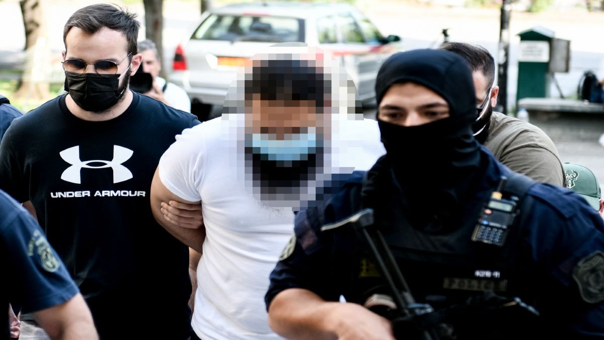 Μονή Πετράκη: Ανατροπή για την επίθεση με βιτριόλι – Για απόπειρα ανθρωποκτονίας κατηγορείται ο ιερέας (Video)