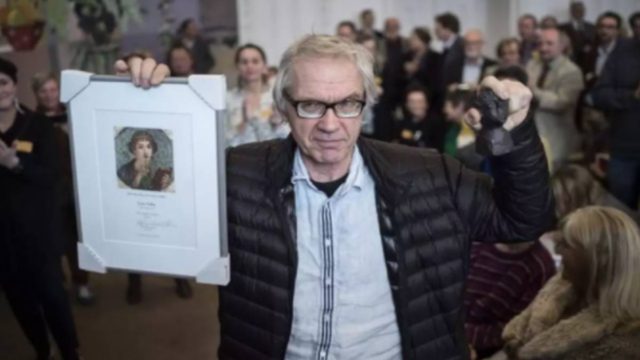 Νεκρός σε τροχαίο ο σκιτσογράφος που είχε ζωγραφίσει τον Μωάμεθ σε σώμα σκύλου