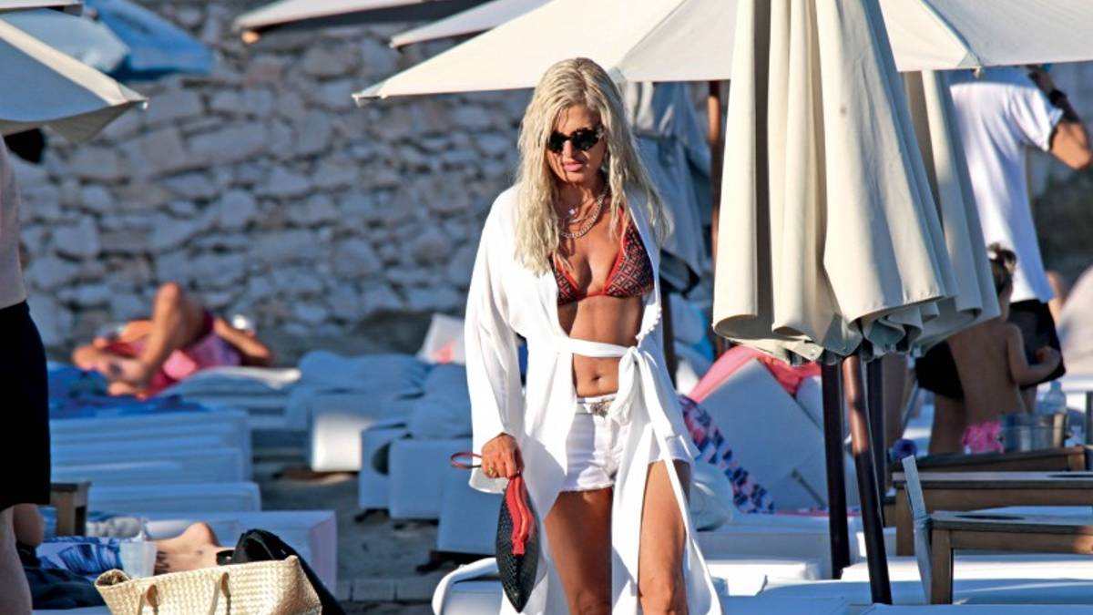 «Κόκκαλο» όλοι με τη Μαρίνα Πατούλη – Χαμός με την νέα της εμφάνιση