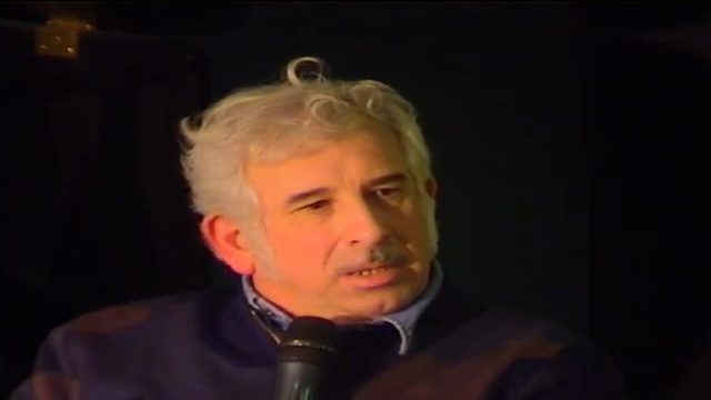 «Αν έρθει καμιά κοπελίτσα κλείνω την πόρτα και…» – Συνέντευξη «κόλαφος» του Πέτρου Φιλιππίδη  πέντε χρόνια πριν (Video)