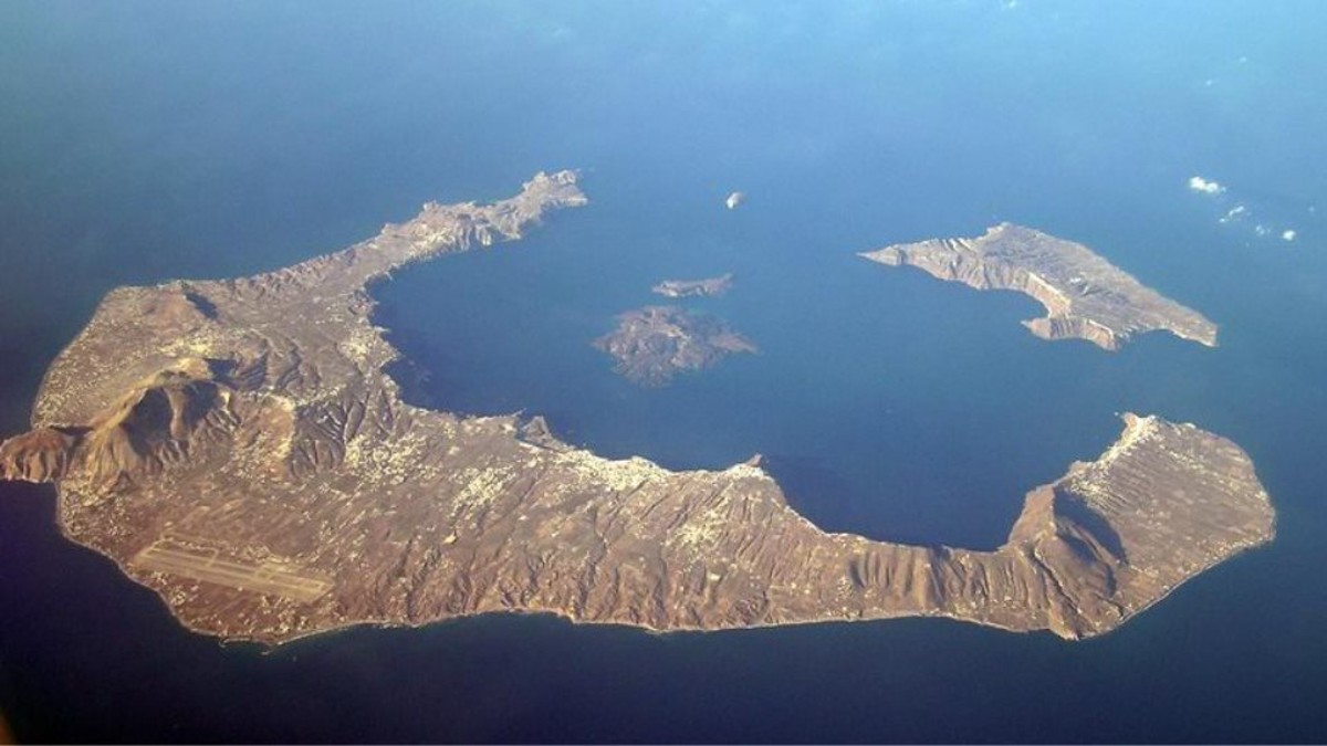Ηφαίστειο Σαντορίνης: Πόσο πιθανό είναι να γίνει μια νέα έκρηξη – Το σχέδιο σε περίπτωση που «ξυπνήσει»
