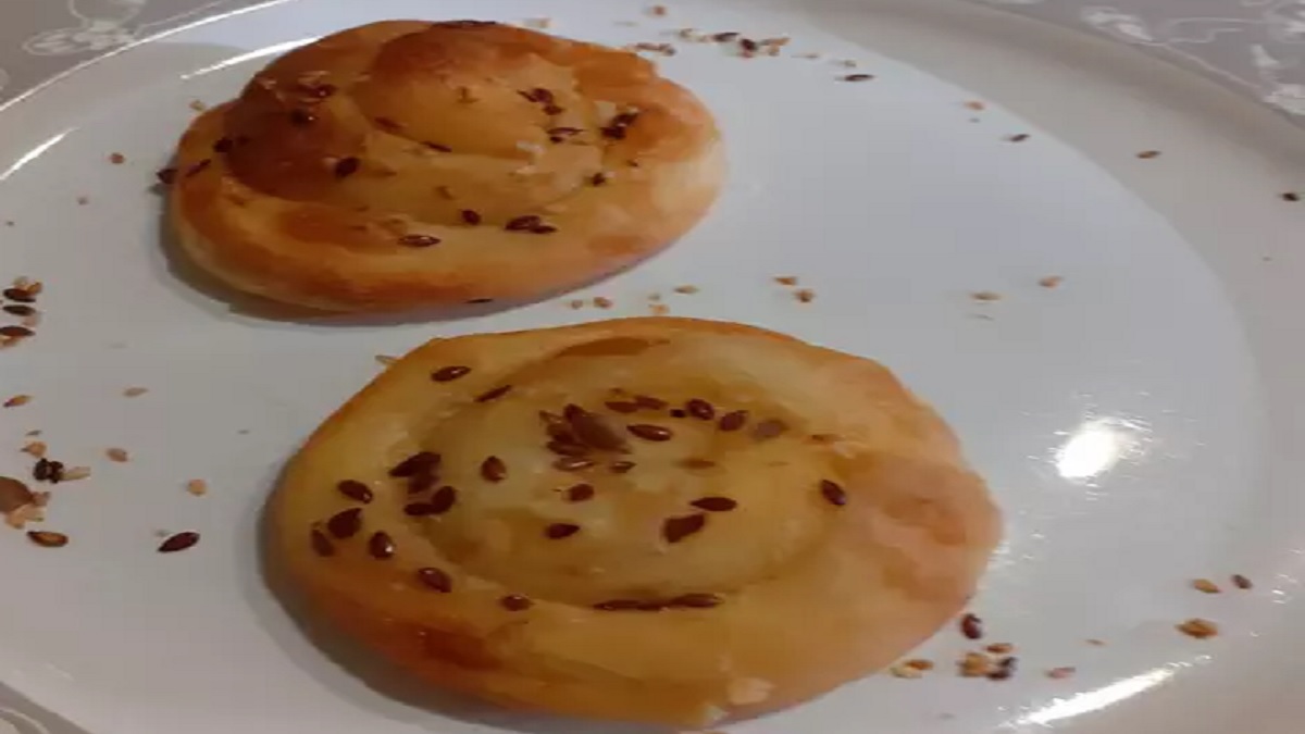 Στριφτή τυρόπιτα με σόδα