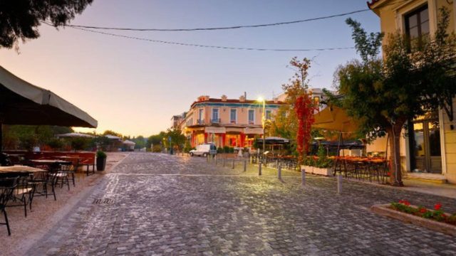 Η φωτογραφία της ημέρας: Κυριακάτικη βόλτα στο Θησείο