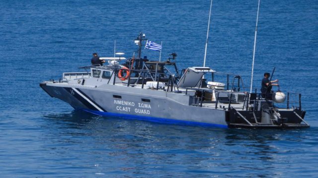 Τραγωδία στην Κρήτη: Κύμα παρέσυρε ψαράδες στη θάλασσα – Ένας νεκρός
