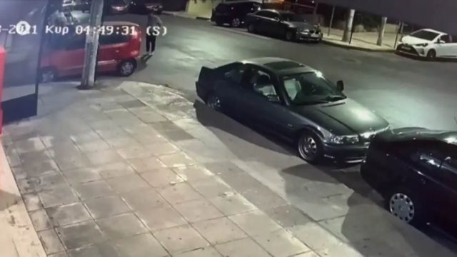 Πειραιάς: Σοκαριστικό βίντεο δείχνει όχημα να παρασέρνει και να σκοτώνει πεζό