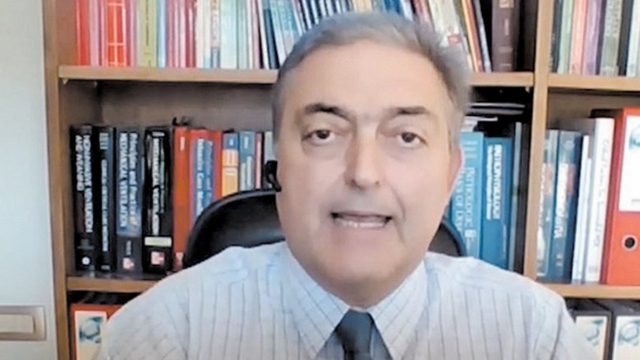 Θεόδωρος Βασιλακόπουλος: Έπεσε θύμα επίθεσης σε ταβέρνα – Τι καταγγέλλει